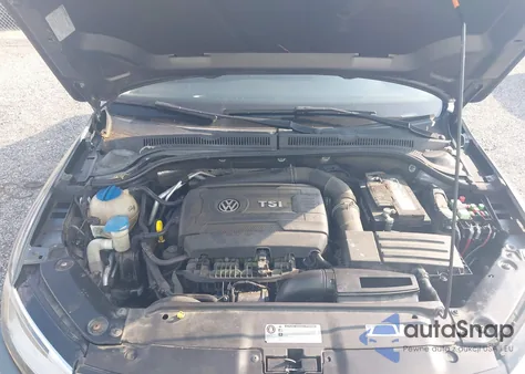 2014 Volkswagen Jetta 1.8T Se z USA, uszkodzony, nr VIN 3VWD17AJ3EM249215